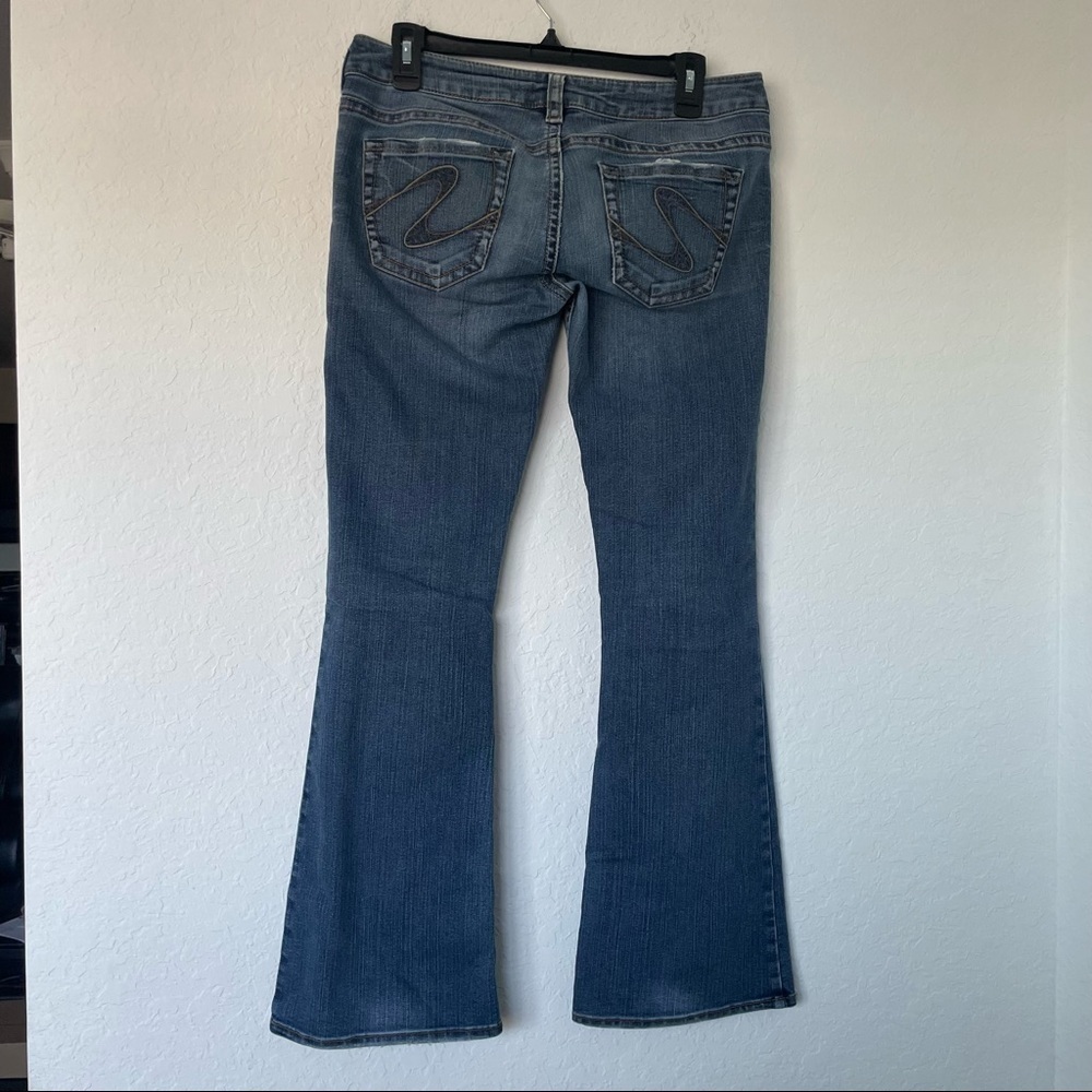 Silver Jeans Tuesday Jeans 30 X 31 Women’s‎ Bootcut Flare Denim Medium Wash - Picture 2 of 12